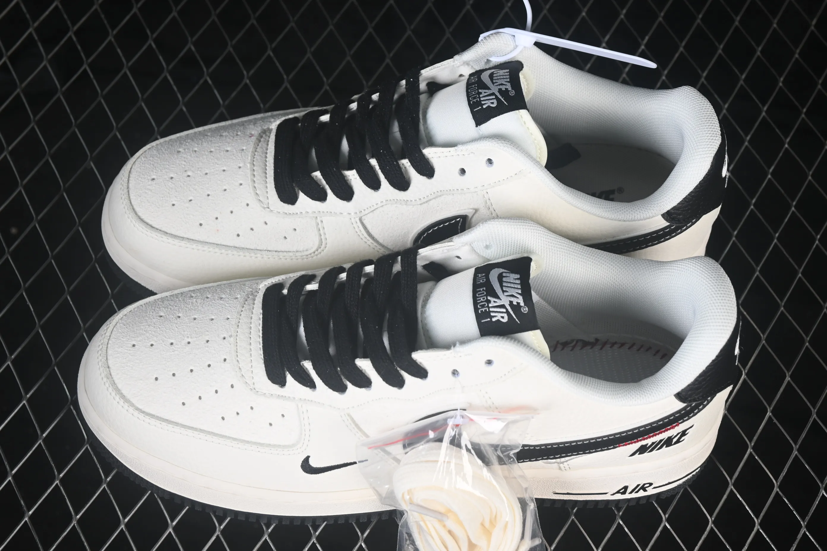 All categories Nk Air Force 1 Air Force series Nk Air Force 1 Low Air Force low-top Nike Air Force 1'07 Low joint model Air Force 1 low-top casual sneakers DN9688-101
